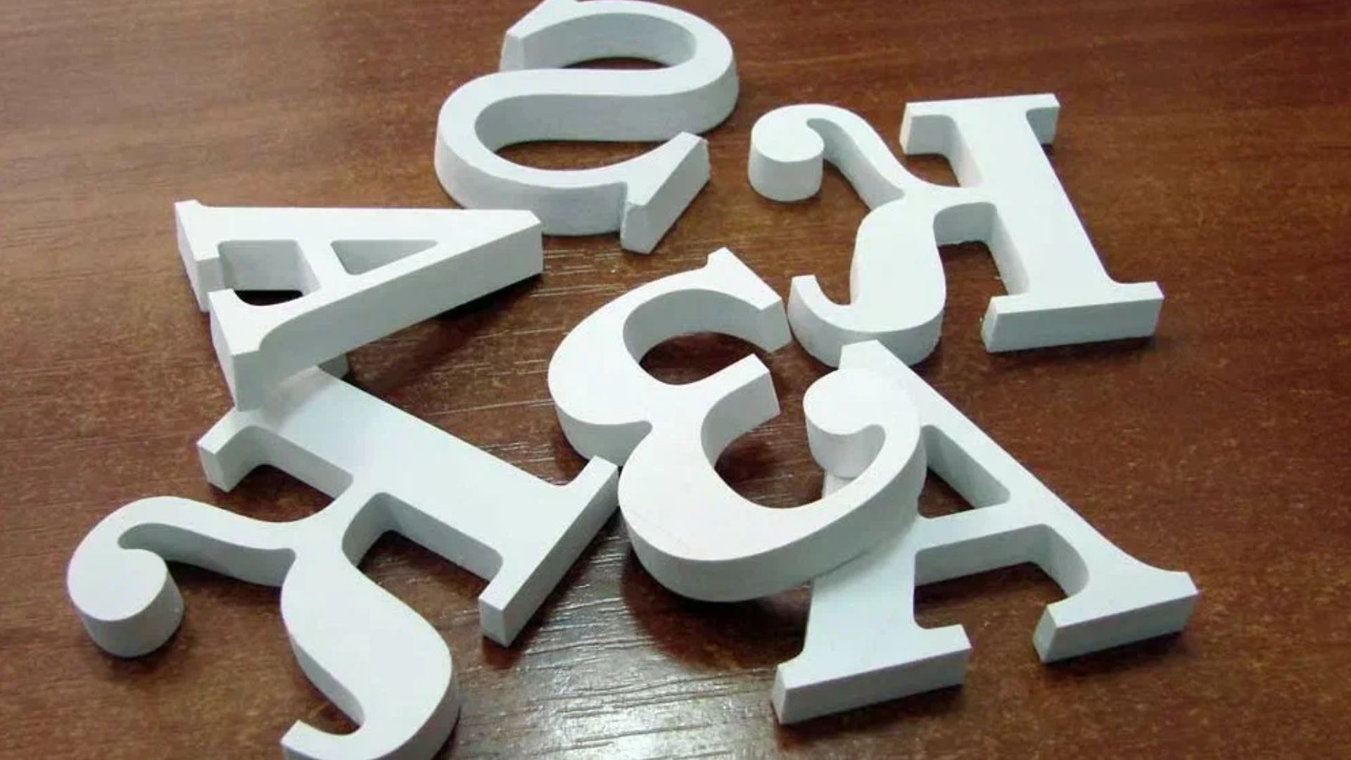 3D Acrylic Letters for Modern Brands