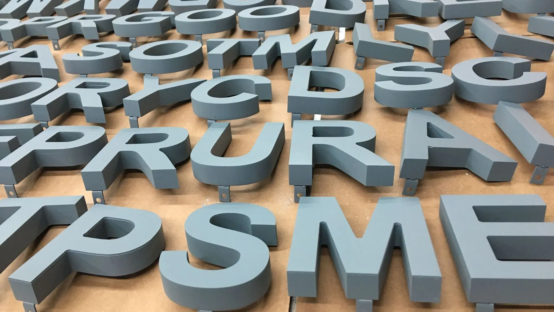 3D Acrylic Letters for Modern Brands