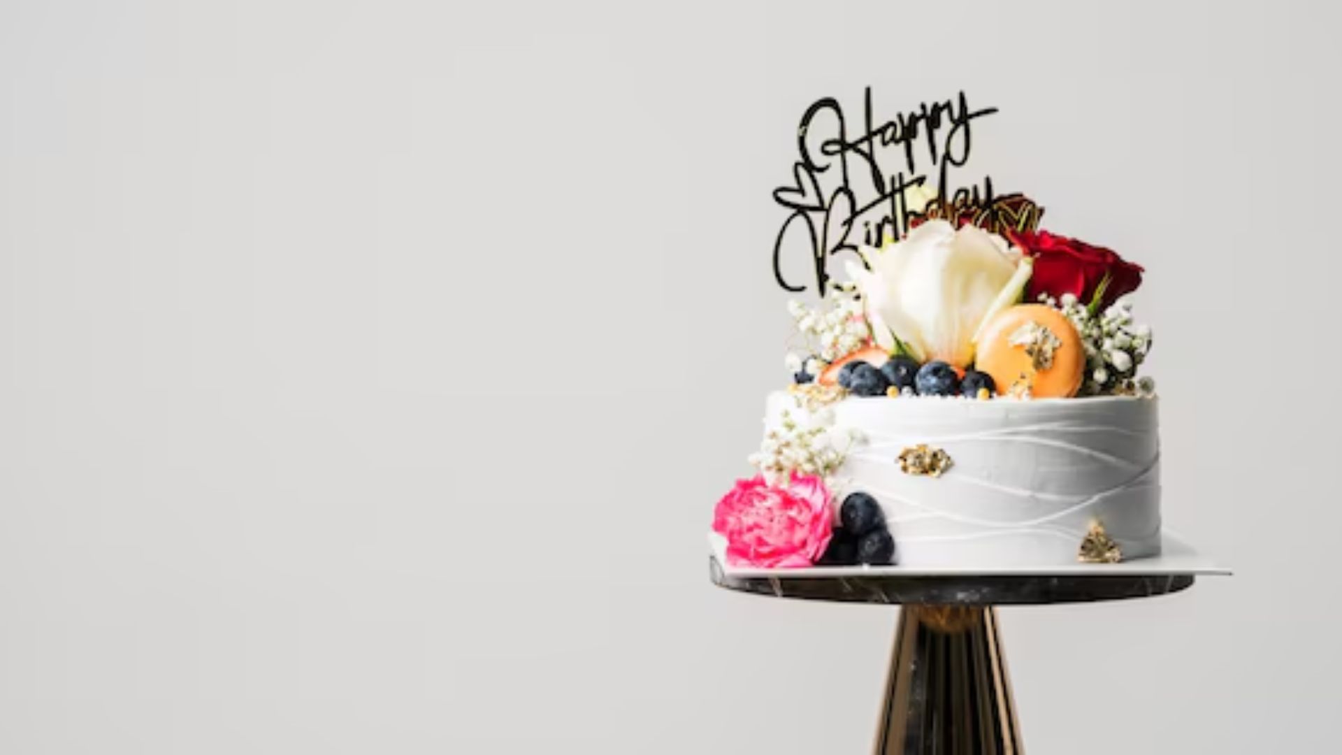 Why Professional Cake Topper Suppliers Are Worth the Investment