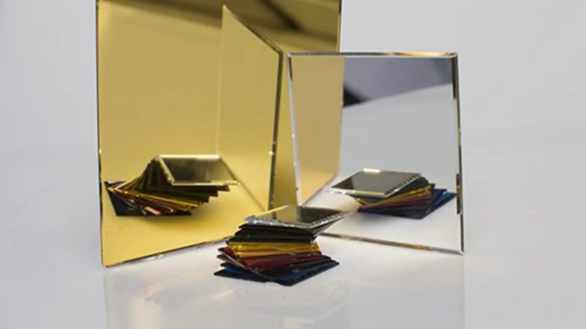 What Are the Benefits of Using Mirror Acrylic Sheets